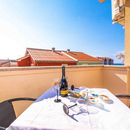 Apartment Hannah Новаля Екстер'єр фото