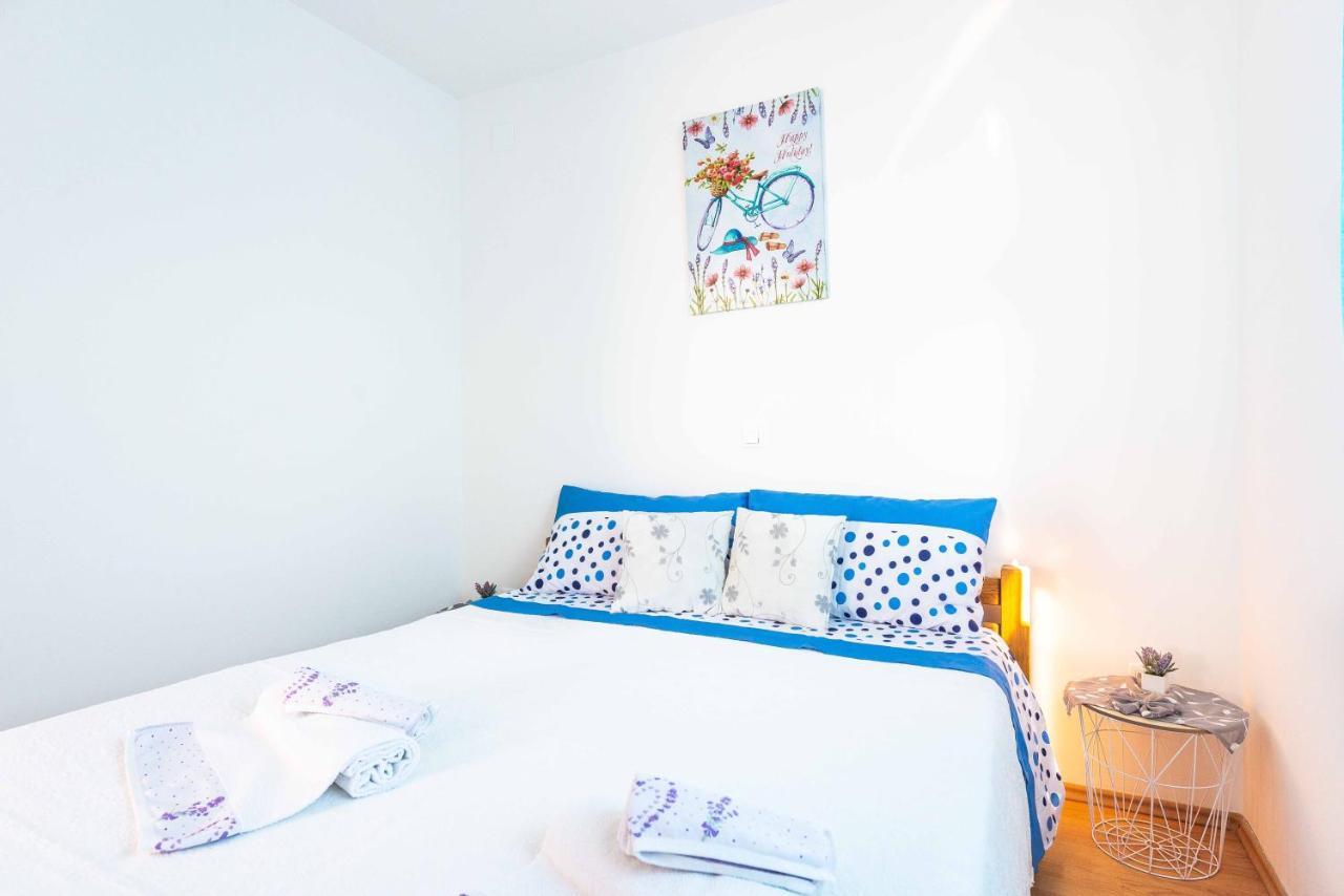 Apartment Hannah Новаля Екстер'єр фото